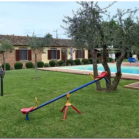 In Cortona/toskana 30389 بيت للعطل *