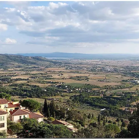 In Cortona/toskana 30389 بيت للعطل كورتونا